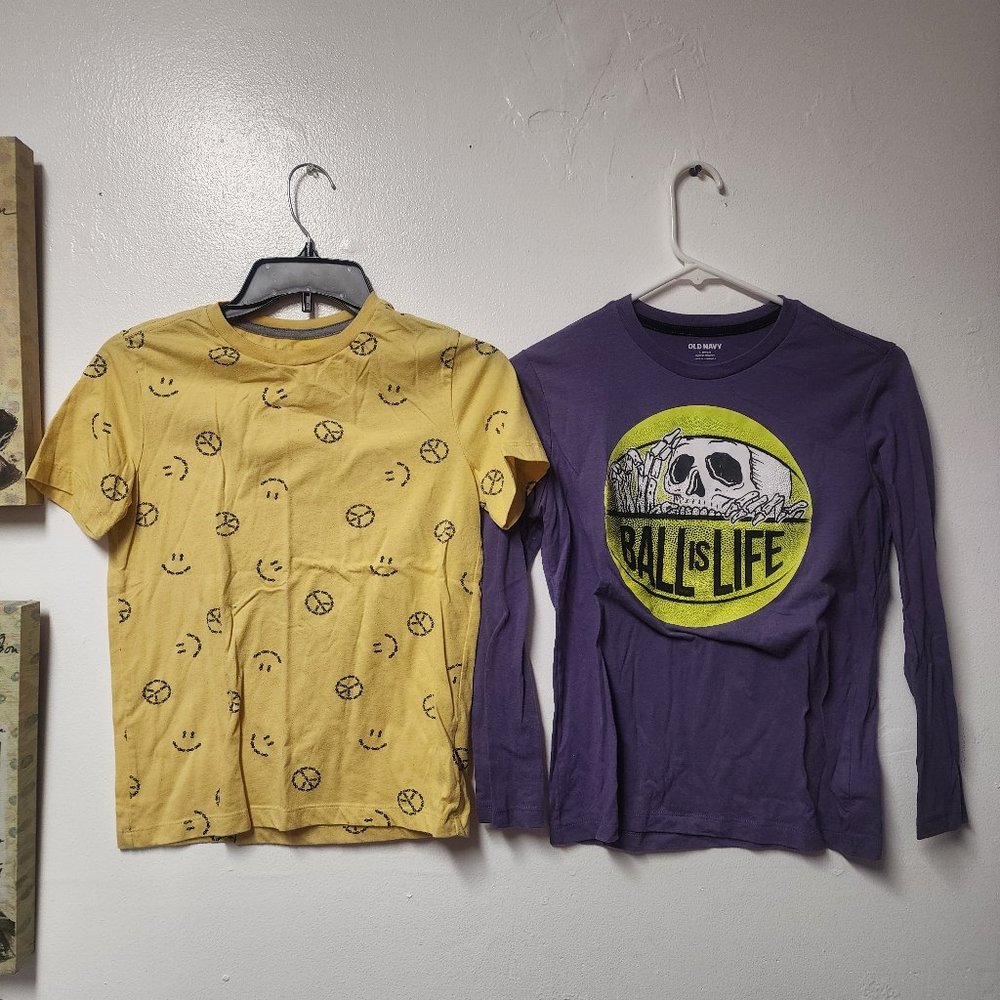 Old Navy Lot of 2 Boys Graphic Tshirts Large 10-12 Cotton blend NWOT
